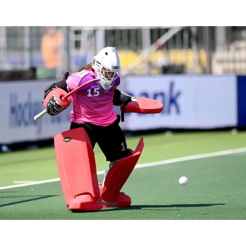 OBO Robo Hi-Rebound PLUS Legguards - Black 5 OBO Robo Hi-Rebound PLUS Legguards - Black - Image 5